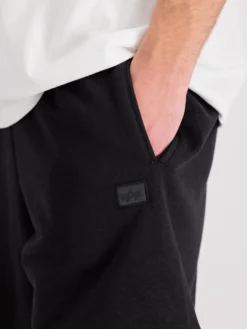 ALPHA ESSENTIAL RELAXED SHORT