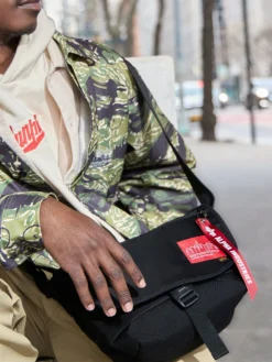 ALPHA X MANHATTAN PORTAGE NYLON MESSENGER BAG SM