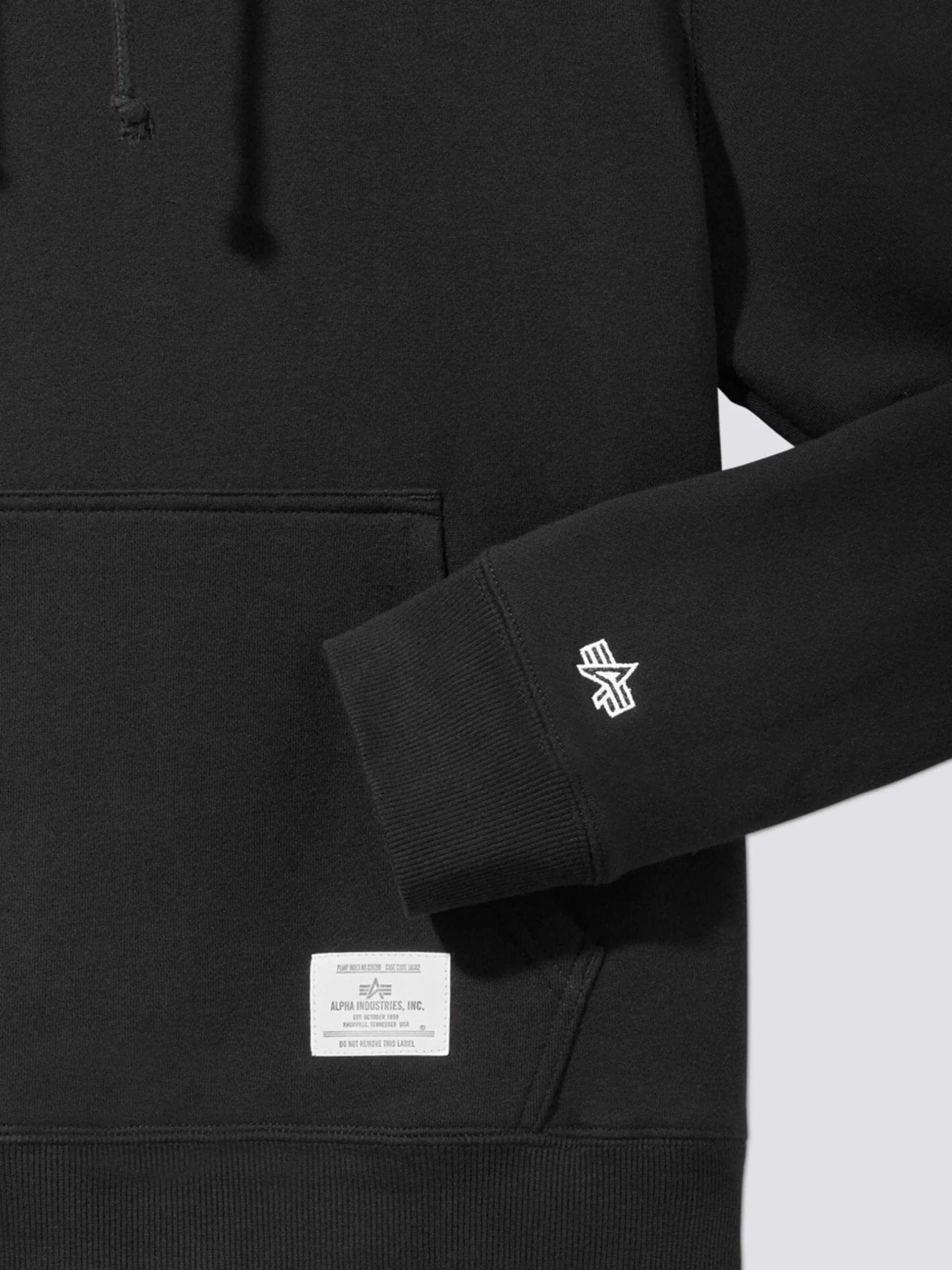 ESSENTIAL HOODIE