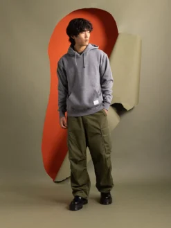 ESSENTIAL HOODIE