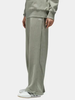 ESSENTIAL SWEATPANTS (SEASONAL)