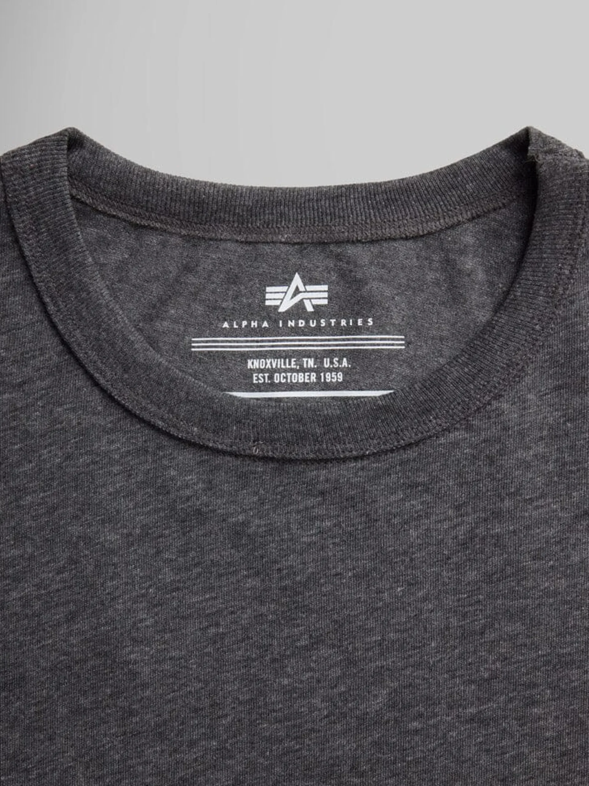 ESSENTIAL TEE