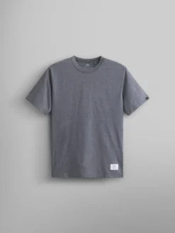ESSENTIAL TEE