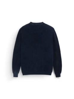 FLYING A SWEATER