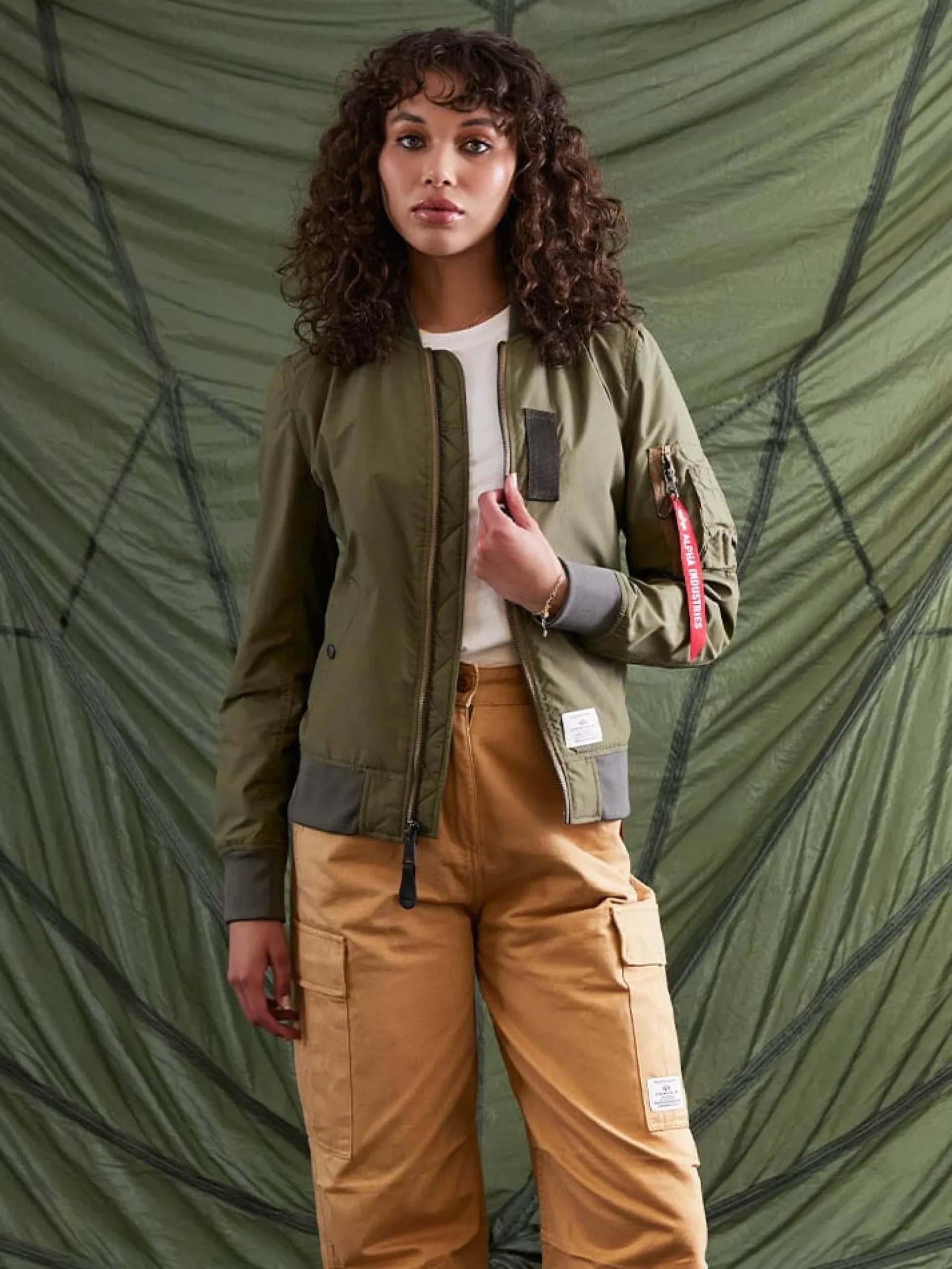 L-2B SKYMASTER GEN II BOMBER JACKET WOMENS