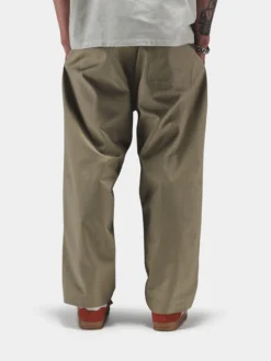 RELAXED LIGHTWEIGHT PANT