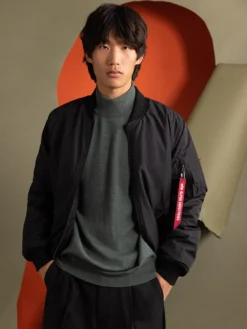 REVERSIBLE ONION QUILTED MA-1 BOMBER JACKET