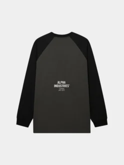 UNFRM LONG-SLEEVED RAGLAN T-SHIRT