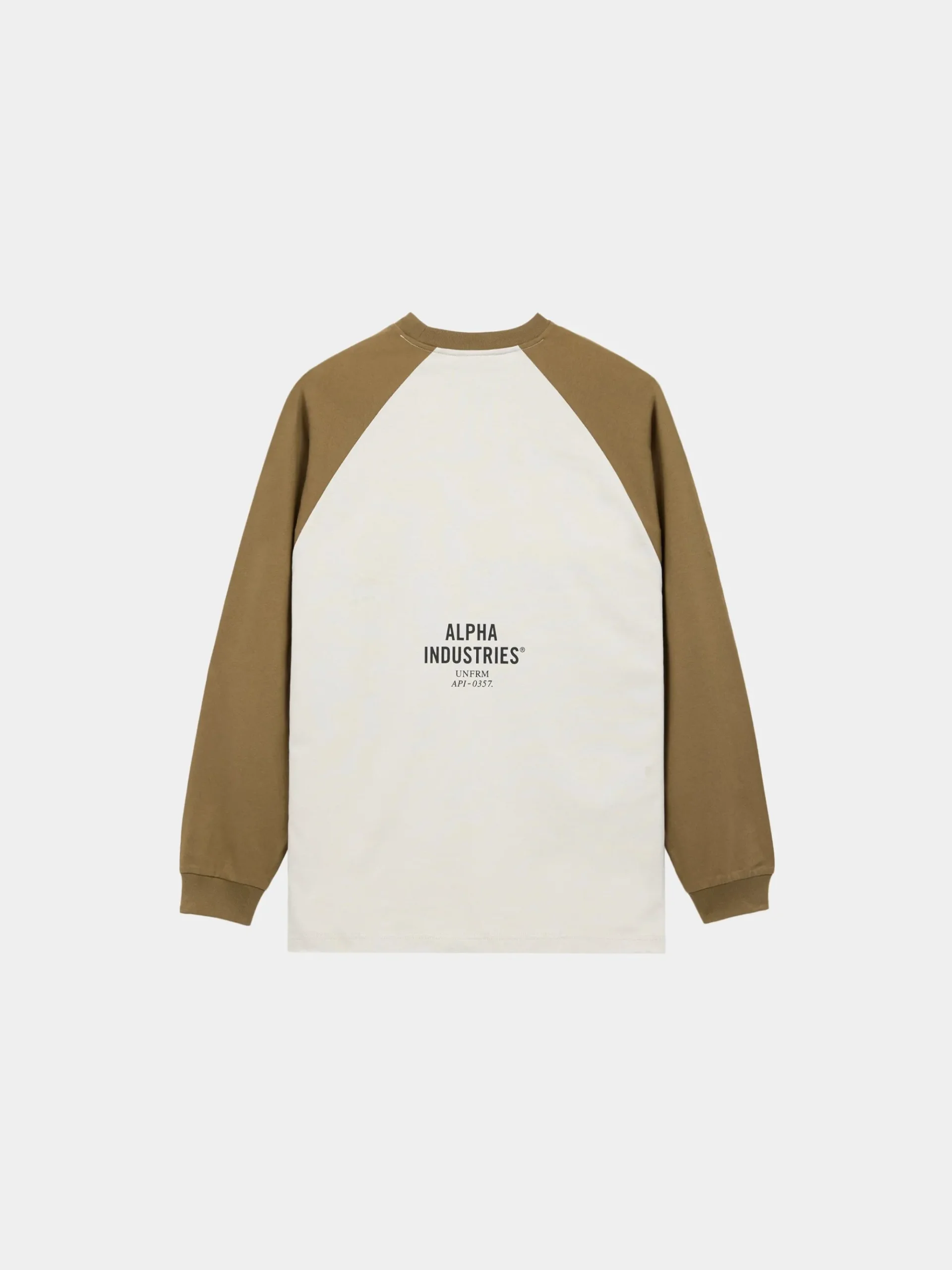 UNFRM LONG-SLEEVED RAGLAN T-SHIRT
