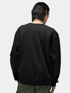 UTILITY POCKET CREWNECK