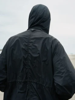 WHITE MOUNTAINEERING X ALPHA FISHTAIL PARKA