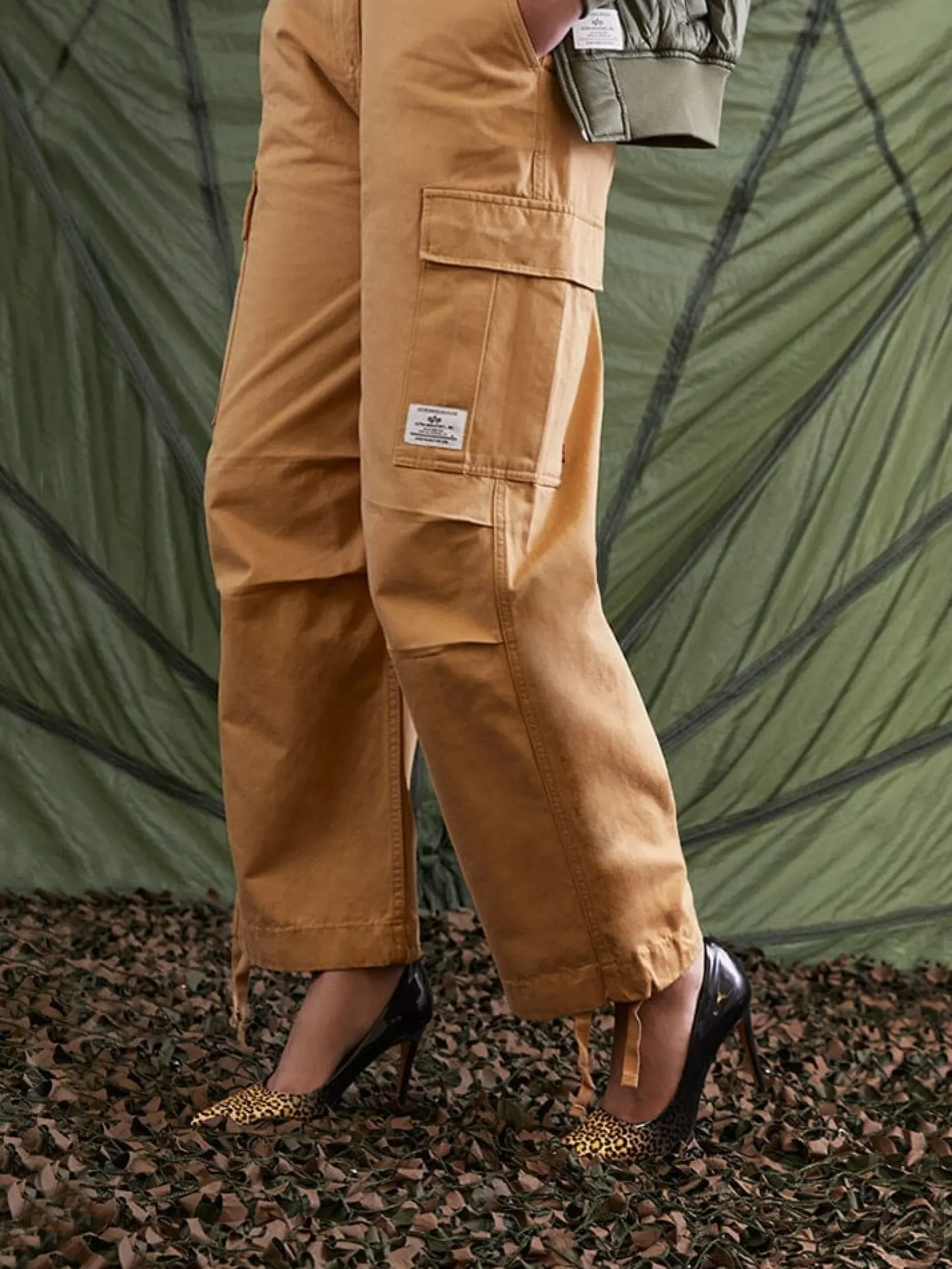 WOMEN'S M-65 CARGO PANT (BRONZED BROWN)